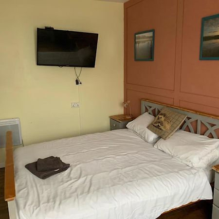 Webb'S Of Glomel Bed & Breakfast Bagian luar foto