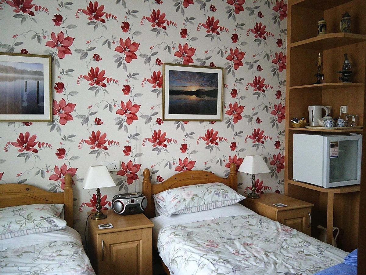 Webb'S Of Glomel Bed & Breakfast Bagian luar foto